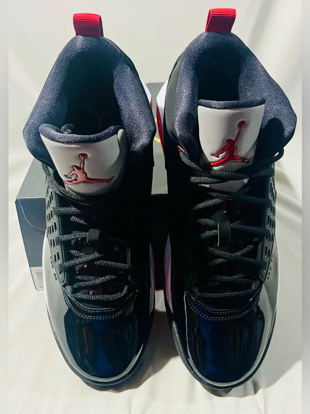 Jordan sleek black
